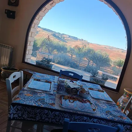 Della Via Francigena Bed & Breakfast 3*