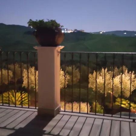 Della Via Francigena Bed & Breakfast 3*
