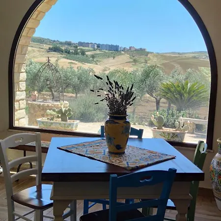 Della Via Francigena 3* אגריג'נטו