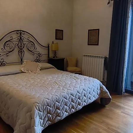 Della Via Francigena Bed & Breakfast 3*